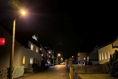 Auch in Herold leuchten die Straßenlaternen nun wieder die ganze Nacht über.