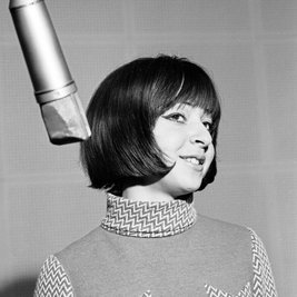 Vicky Leandros als junge Sängerin in den 1960er-Jahren.