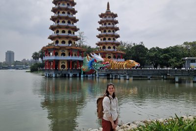 Die 21-jährige Jona Wabner aus Freiberg entdeckt bei Wandertouren die Natur Ostasiens. An den Flüssen in Taipeh geht sie gerne joggen. Auch ihren ersten Trailrun (20 Kilometer und 1108 Höhenmeter) hat sie absolviert.