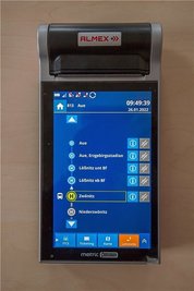 Mit diesem Gerät werden die Tickets fürs Erzmobil erstellt.