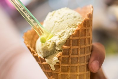 Eine Kugel Eis, wer kann dazu an heißen Sommertagen schon nein sagen?