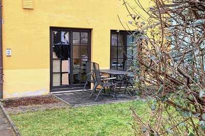 In der Nacht zum Mittwoch ist von hinten in einen Friseursalon eingebrochen worden. 