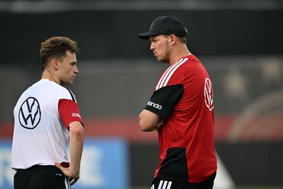 Joshua Kimmich und Julian Nagelsmann richten den Blick auf den WM-Auftakt. 