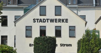 Die Stadtwerke Freiberg AG hat über ihre Tochterfirmen nach eigenen Angaben etwa 30.000 Strom- und 6000 Gaskunden und versorgen mehr als 10.000 Wohnungen mit Fernwärme. 