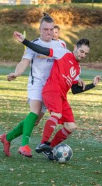 Denny Schürer (r.) und die SpG Mitteldorf/Neuwürschnitz konnten gegen Elias Alexander Dorfmüller und seine Fortuna nur vier Minuten lang die Führung halten.