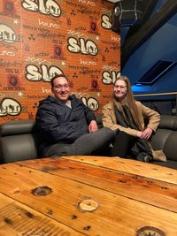 Das Jugendhaus lädt Lilly Härtig und Lucas Schreckenbach zum Verweilen ein.