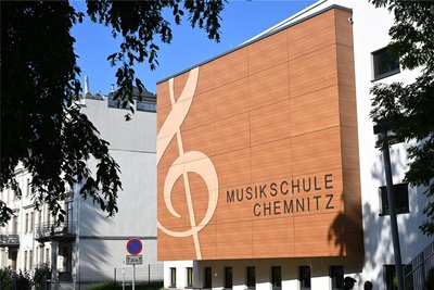 An der Städtischen Musikschule soll am 25. August „Das Tagebuch der Anne Frank“ Premiere haben.