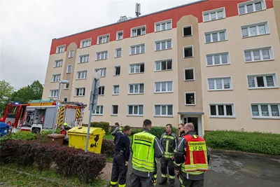 Feuerwehr und Rettungsdienst waren am Dienstag rund zwei Stunden an der Virchowstraße im Einsatz.