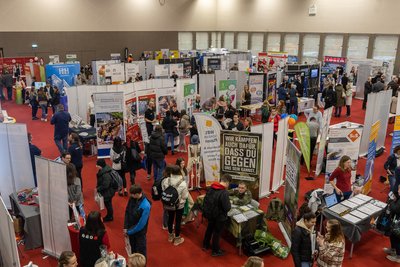 Rund 100 Aussteller informierten 2023 auf der Messe.