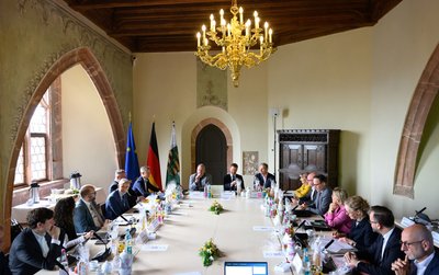 Das sächsische Kabinett hat bei einer Sitzung im Schloss Rochlitz vor allem über den Masterplan Südwestsachsen gesprochen.