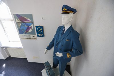 Die originale Uniform des letzten Flughafen-Leiters Kurt Schindler.
