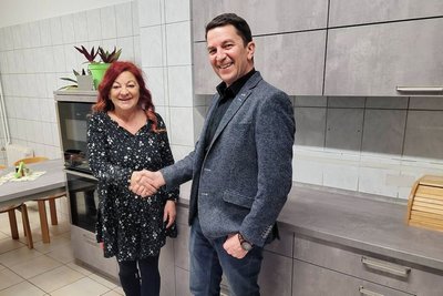 Tina Tinzmann und Frank Scheller haben die neue Küche gemeinsam geplant und ausgesucht.
