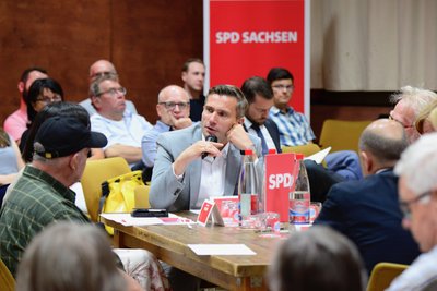 Wirtschaftsminister Martin Dulig appellierte an seine Partei, sich nicht kleiner zu machen als sie ist.