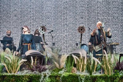 Weniger ist mehr: Wardurna spielt ohne zeitgenössische Großkonzert-Mätzchen.