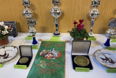 Acht Züchter wurden mit Vereins-, fünf mit Kreismeistertiteln geehrt. Die Landesverbandsplakette erhielt Stefan Behr, die Bundesmedaille Karl-Heinz Knappe.