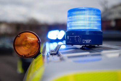 Wegen eines Vorfahrtfehlers hat es auf der S 242 an der Auffahrt zur A 72 gekracht.
