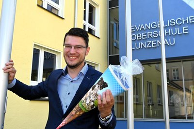 Jüngster Schulleiter Sachsens: Felix Bochmann leitet mit 28 Jahren die Evangelische Oberschule Lunzenau.