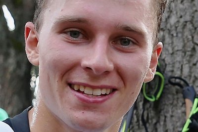 Terence Weber Erstmals hat sich der 22-Jährige für eine WM qualifiziert. Weber erlernte wie Frenzel das Abc des Skisports in Geyer. Nach den Saisonergebnissen droht Terence Weber die Rolle des WM-Ersatzmannes. Fünf deutsche Kombinierer sind aufgrund der zwei Titel von Johannes Rydzek 2017 für die Einzel startberechtigt. Um ins Quintett zu kommen, muss der Sportsoldat bereits im Training bärenstark springen.