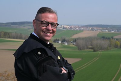 Ingo Seifert, Bürgermeister der Stadt Schneeberg, freut sich über das Ergebnis.
