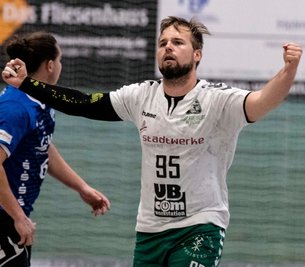 Jens Tieken hat sich beim Auswärtsspiel in Delitzsch dreimal in die Torschützenliste eingetragen. Er blickt mit seinen Freiberger Handballern auf einen erfolgreichen Saisonstart zurück. 