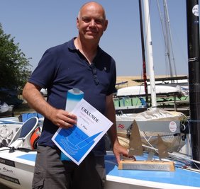 Ulf-Peter Pestel von der SSG Mylau siegte bei den Pirker Finntagen des TSV Oelsnitz souverän. 