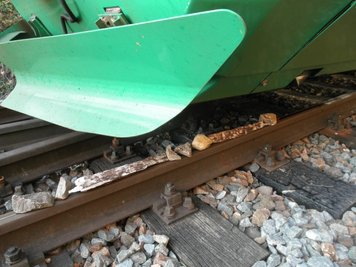 Gegenstände auf dem Gleis, vor denen die Vogtlandbahn noch stoppen konnte.