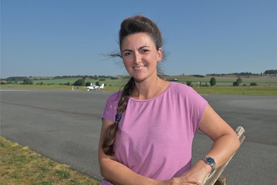 Nicole Zeißig, der kreative Kopf hinter dem Event auf dem Jahnsdorfer Flugplatz.
