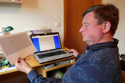 Seit Jahren sammelt Jens Weißbach Wetterdaten, mit denen er dann seinen Computer „füttert“.