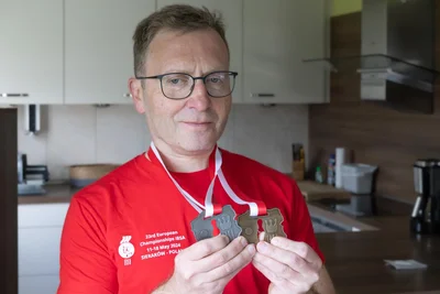 Über Gold und Silber bei der Europameisterschaft der Blindenkegler freut sich Frank Grunert besonders.
