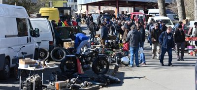 Der Oldtimer-Teilemarkt am Samstag in Reichenbach. 