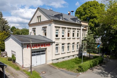 Im selben Gebäude wie ehedem die Kita ist die Ortsfeuerwehr untergebracht.