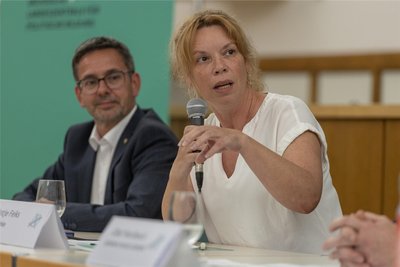 Sören Voigt (CDU) und Antje Feiks (Linke) fuhren Kuschelkurs - wie alle anderen Kandidierenden ebenfalls zueinander. Nur einmal krachte es zwischen dem Vogtländer und der Dresdenerin.