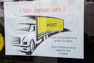 Die Postfiliale an der Oberen Kirchstraße informiert über den bevorstehenden Umzug.