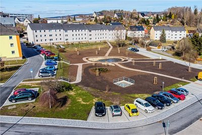 Im Schwarzenberger Wohngebiet Rockelmann wurde ein ehemaliger großer Garagenstandort zu einer parkähnlichen Anlage umgestaltet. Die Gebäude wurden vor einigen Jahren saniert. Ob weiterer Bedarf besteht, soll nun mit untersucht werden. 
