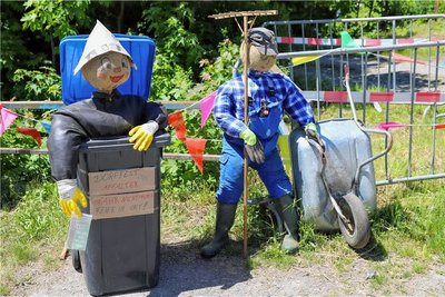 Affalter hatte sich zum Fest rausgeputzt. Es gab viele Puppen im Ort zu sehen. 