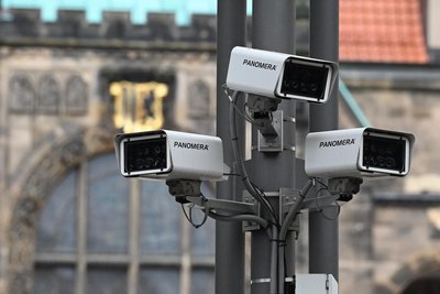 Bilder der Kameras in der Chemnitzer Innenstadt sollen bei der Aufklärung helfen.