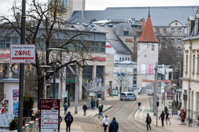 Seit Juli 2023 gilt in der Plauener Innenstadt ein Alkoholverbot.