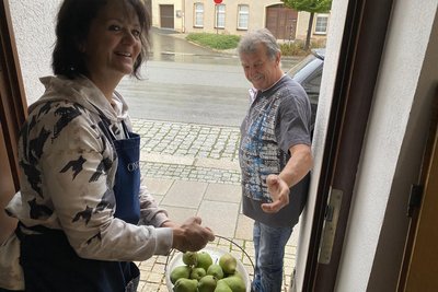 Anlieferung von Privat aus Irfersgrün – in diesem Fall frisch abgenommene Birnen.