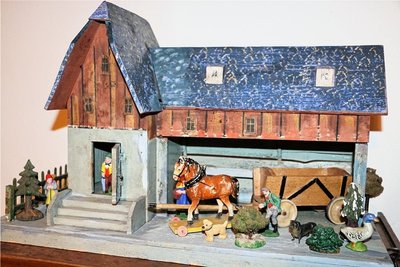Im Hechlers Heimathaus in Reuth gibt es allerlei Spielzeug zu entdecken, das in Verbindung zur Weihnachtszeit steht. 