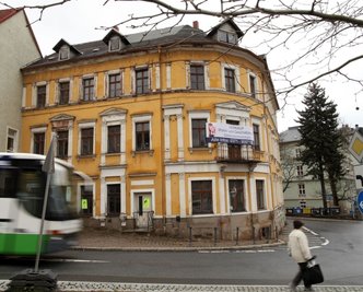
              <p class="artikelinhalt">Das Stadtcafé steht wieder zum Verkauf.</p>
            