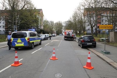 Kollision zwischen einem Roller und einem Auto am Donnerstag in Chemnitz