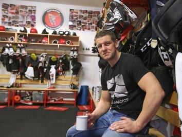 Adrian Grygiel, Kapitän der Eispiraten Crimmitschau.