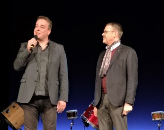 "50 Jahre Chemnitzer Theatergeschichte", so Schauspieldirektor Carsten Knödler (links neben Generalintendant Christoph Dittrich), standen auf der Bühne