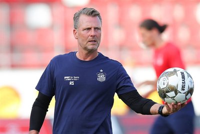 Trainer Rico Schmitt will sein Team vom FSV Zwickau zum ersten Mal überhaupt zum Sachsenpokal-Triumph führen.