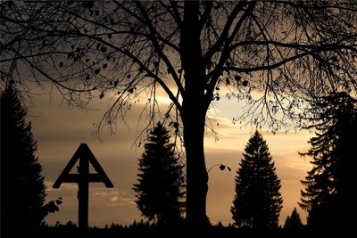 Der Buß- und Bettag ist nur noch in Sachsen gesetzlicher Feiertag. Er fällt stets auf den Mittwoch vor dem letzten Sonntag im Kirchenjahr, dem Ewigkeitssonntag.