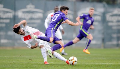 Der FCE muss auf Mario Kvesic, hier im Duell mit Giorgi Papunaschwili von Werder Bremen, verzichten.