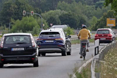 Im Glauchauer Straßenverkehr treffen sich häufig Auto- und Radfahrer.