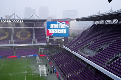Im Stadion in Orlando war ein pünktlicher Spielbeginn unmöglich.