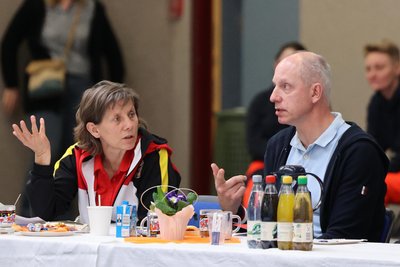 Strenge Kritiker: Auch DSAB-Nachwuchstrainerin Petra Vitera und Bundestrainer Igor Blintsov verfolgten den Wettkampf in Schwarzenberg.