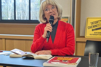 Die Chemnitzer Autorin Gabi Thieme liest zum Frauentag in der Böttcherfabrik Pobershau.